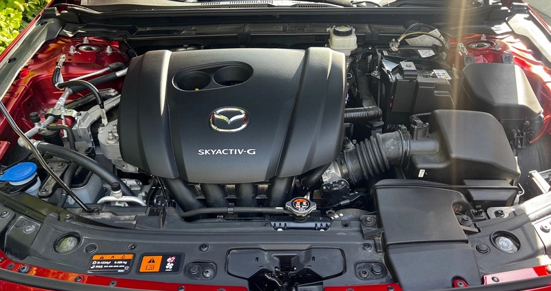 Mazda 3 cena 123300 przebieg: 6800, rok produkcji 2021 z Zdzieszowice małe 79